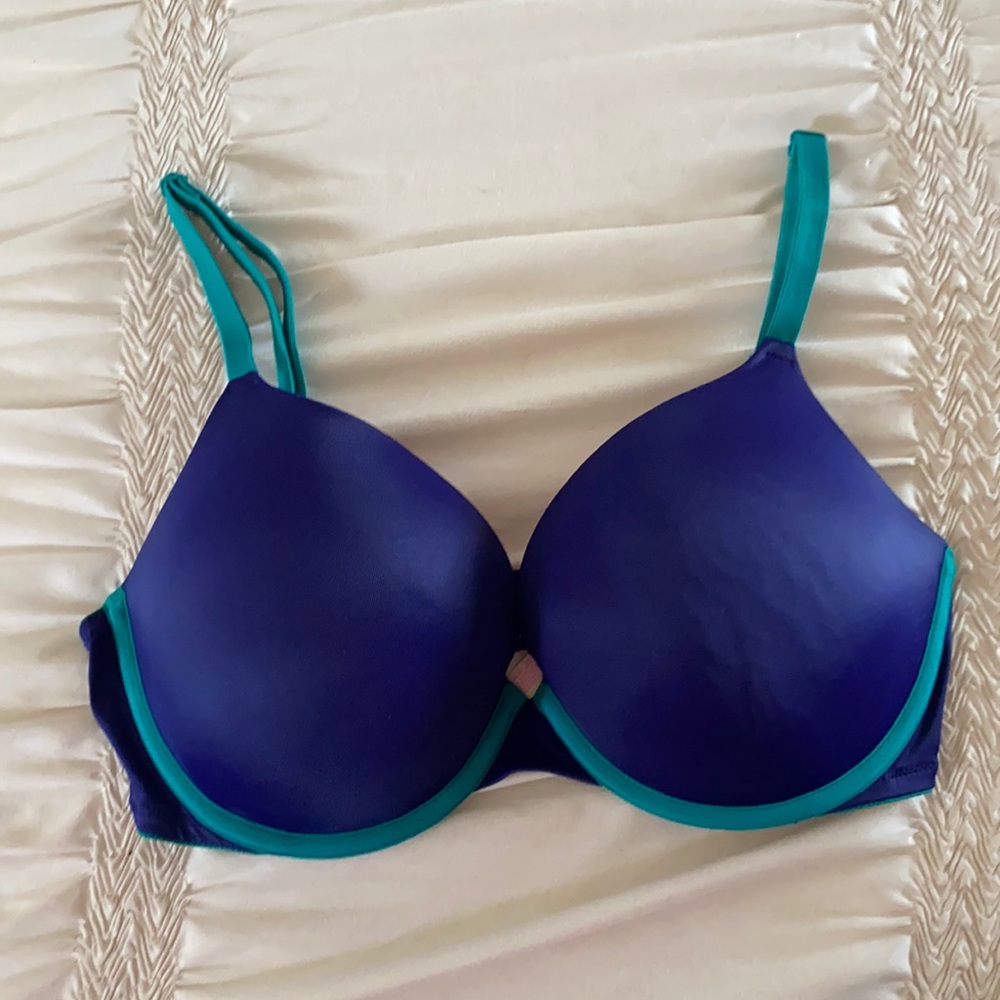 Pink Victoria’sSecret Wear Everywhere push-Up 34D